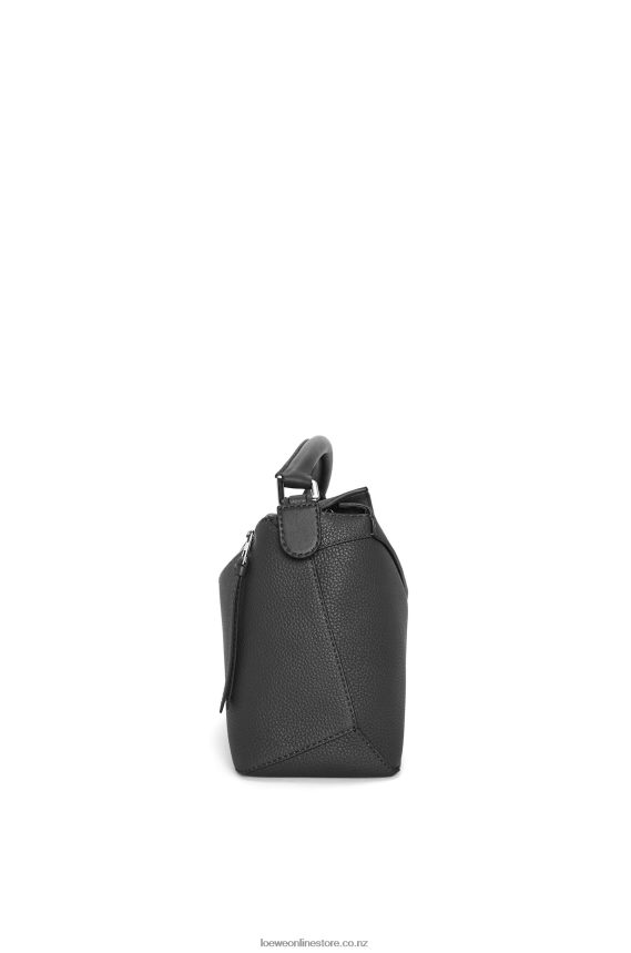 Loewe Men Puzzle Edge bag in grained calfskin Black LH60R540