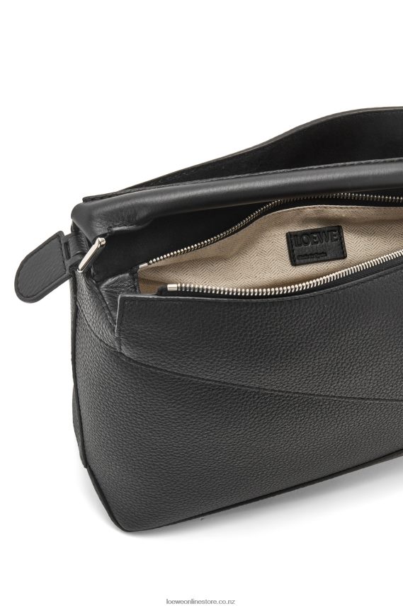 Loewe Men Puzzle Edge bag in grained calfskin Black LH60R540