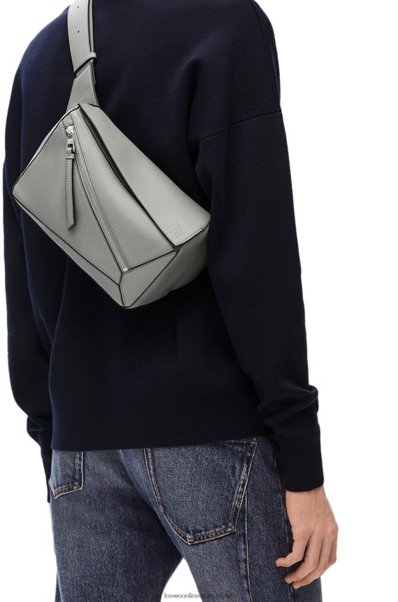 Loewe Men Small Puzzle bumbag in classic calfskin Asphalt Grey LH60R565