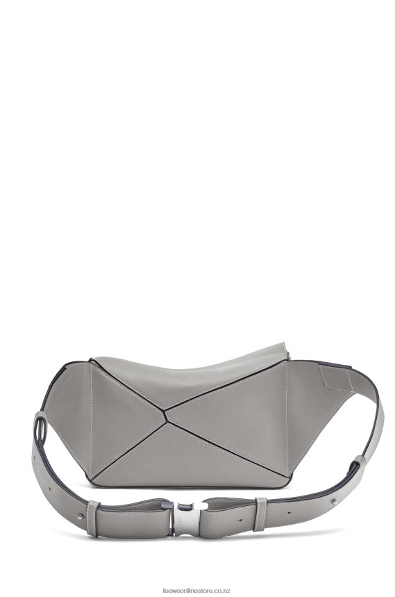 Loewe Men Small Puzzle bumbag in classic calfskin Asphalt Grey LH60R565