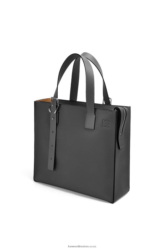 Loewe Men Buckle Zip tote in soft grained calfskin Black LH60R179