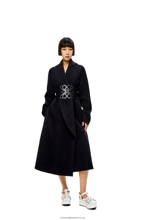 Loewe Women Anagram cut out belt in calfskin Black LH60R1157