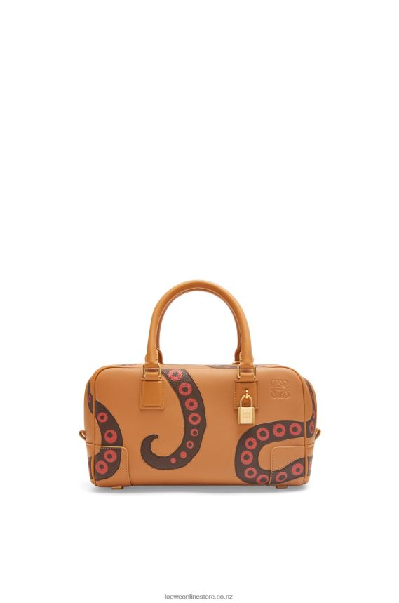 Loewe Women Amazona 23 in nappa calfskin Warm Desert LH60R176