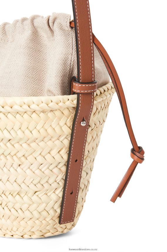 Loewe Women Drawstring bucket bag in palm leaf and calfskin Natural/Tan LH60R22