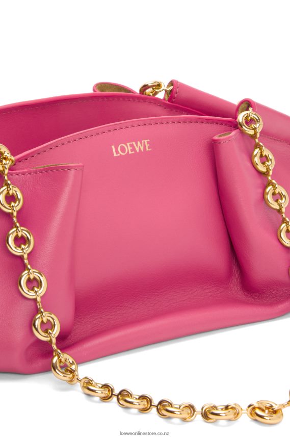 Loewe Women Small Paseo bag in shiny nappa calfskin with chain Magenta LH60R420
