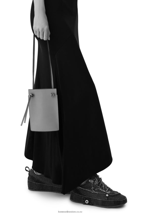 Loewe Women Dice pocket in classic calfskin Tan LH60R620