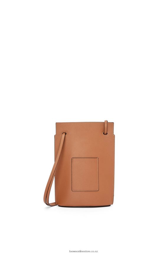 Loewe Women Dice pocket in classic calfskin Tan LH60R620