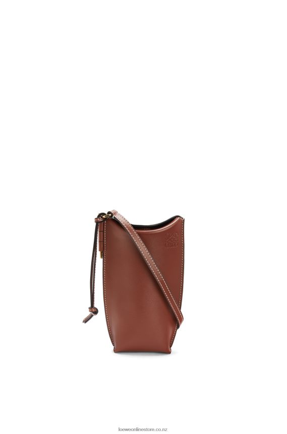 Loewe Women Gate Pocket in soft calfskin Rust LH60R606