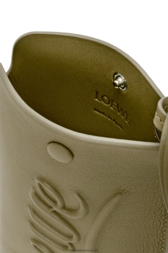 Loewe Women Loop pouch in classic calfskin Olive LH60R595