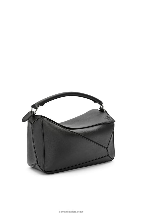 Loewe Women Puzzle bag in classic calfskin Black LH60R479