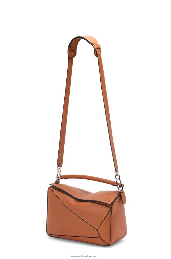 Loewe Women Puzzle bag in classic calfskin Tan LH60R487