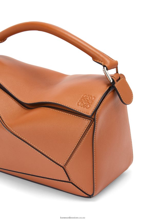 Loewe Women Puzzle bag in classic calfskin Tan LH60R487