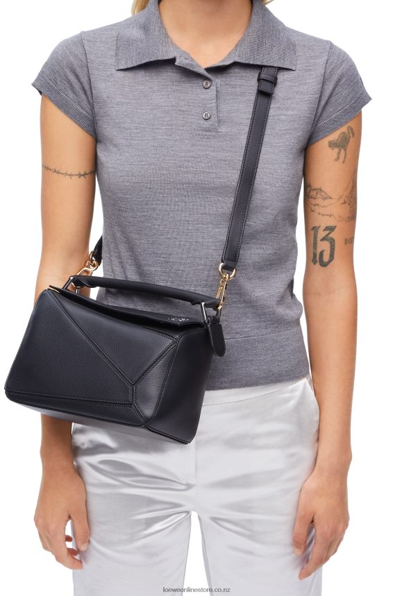 Loewe Women Small Puzzle bag in classic calfskin Black LH60R478