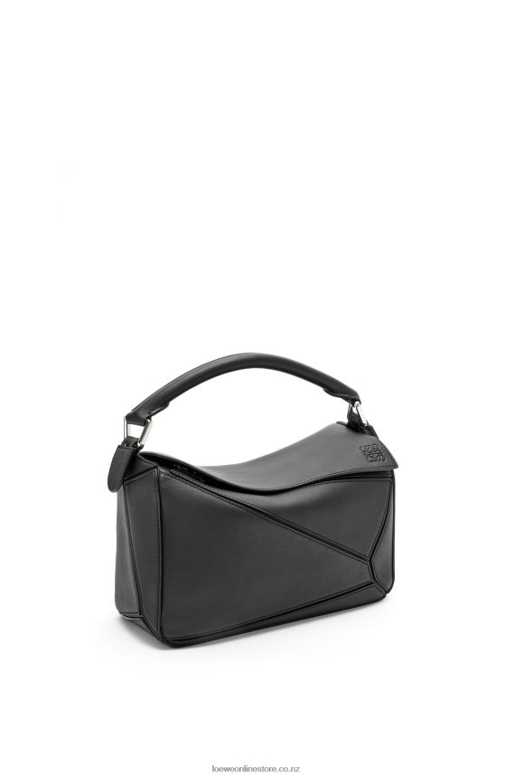 Loewe Women Small Puzzle bag in classic calfskin Black LH60R478