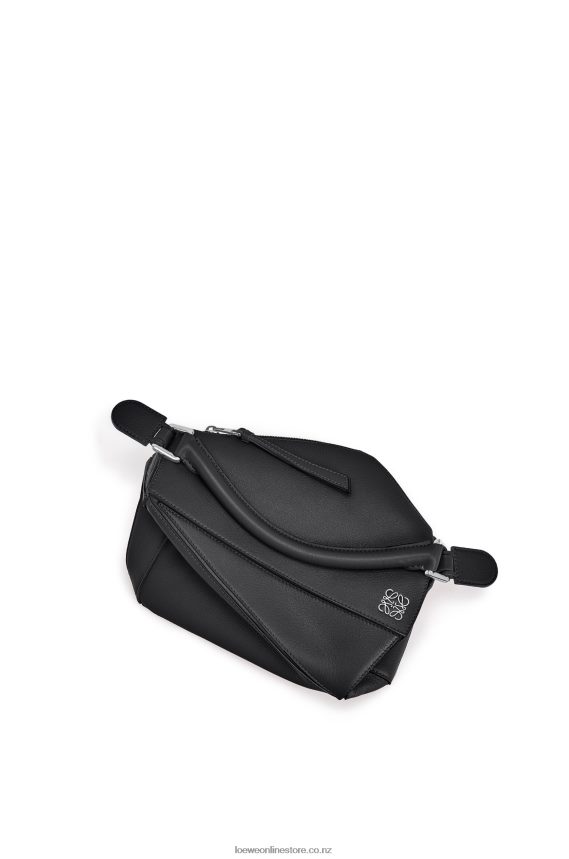 Loewe Women Small Puzzle bag in classic calfskin Black LH60R478