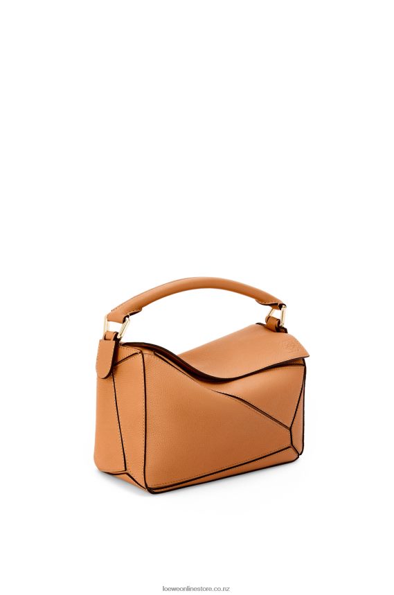 Loewe Women Small Puzzle bag in soft grained calfskin Light Caramel LH60R368