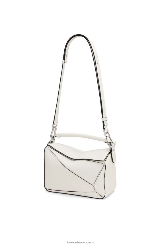 Loewe Women Small Puzzle bag in soft grained calfskin Soft White LH60R367