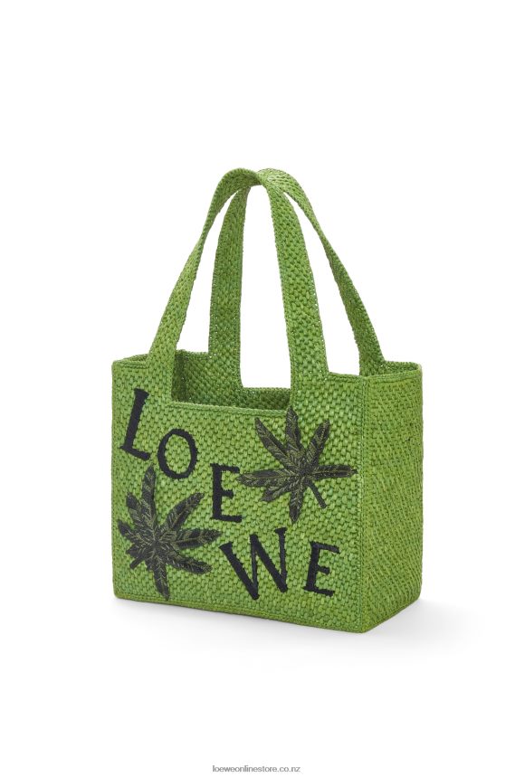 Loewe Women Leaf Font Tote in raffia Green LH60R31