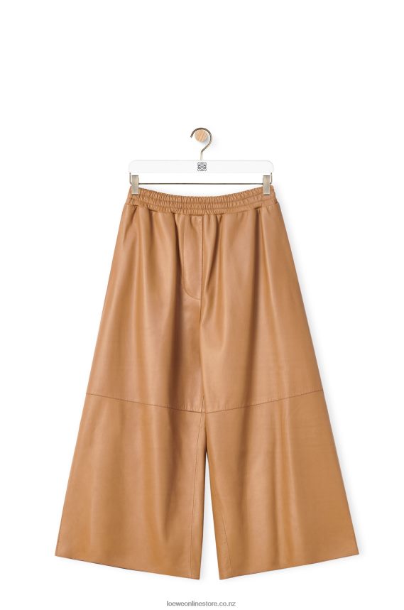 Loewe Women Cropped trousers in nappa lambskin Toffee LH60R1144