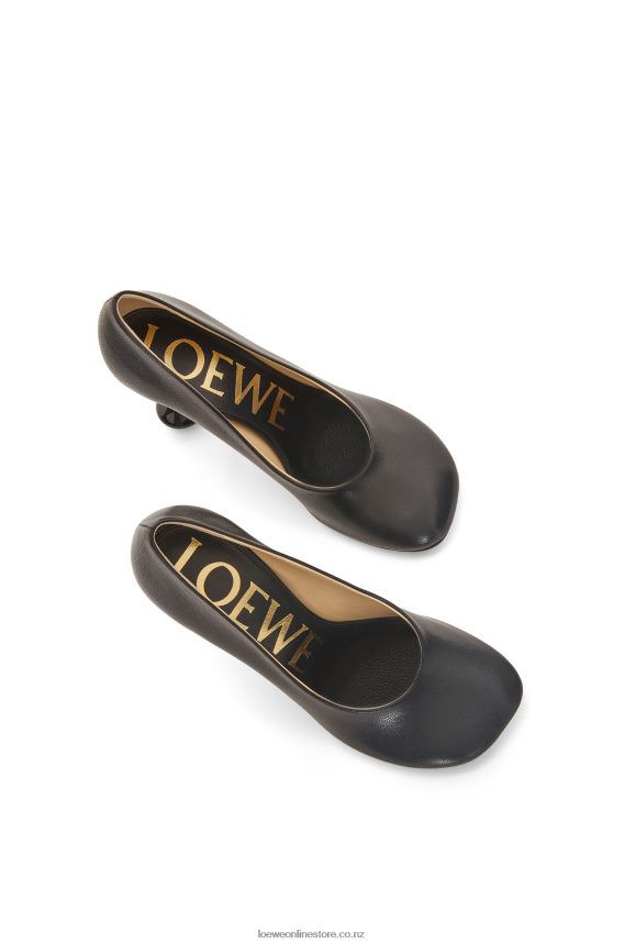 Loewe Women Toy pump in goatskin Black LH60R731