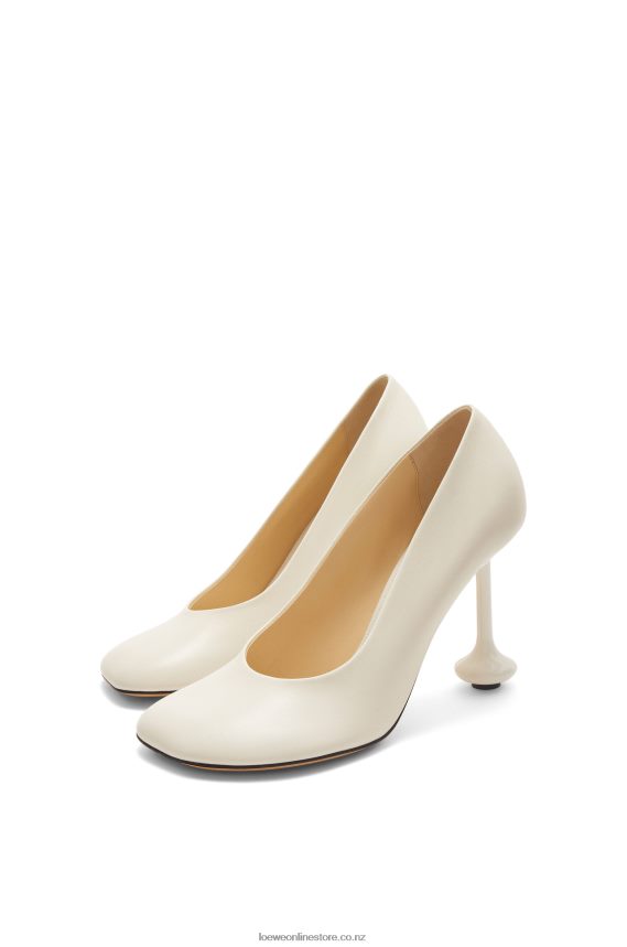 Loewe Women Toy pump in goatskin White LH60R729