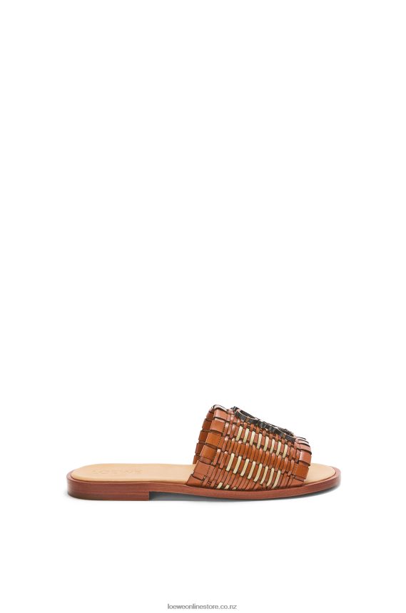 Loewe Women Anagram woven slide in calfskin Tan/Natural LH60R702