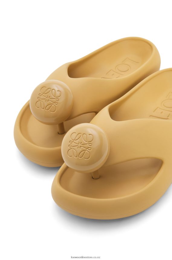 Loewe Women Foam Slide Medium Concealer LH60R719